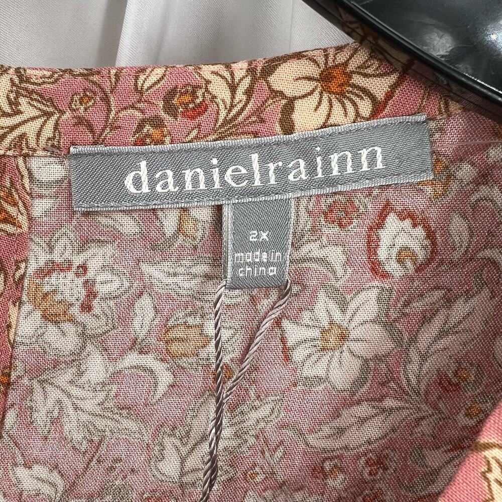 Daniel Rainn Floral Sleeveless Pink Blouse Lace Up Front Size 2X New - Picture 5 of 10